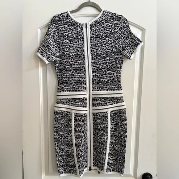 Chic Marchesa Voyage Dress - Picture 2 of 2